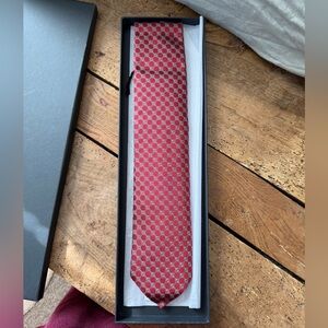 NWT GUCCI Men’s Silk Tie